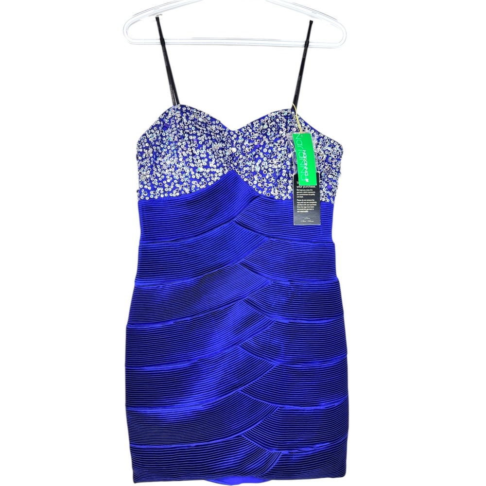 Elegant Blue Strapless Dress